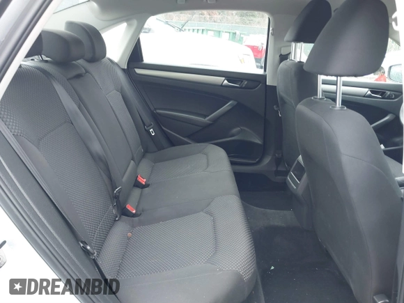 2014 Volkswagen Passat S с VIN 1VWAP7A39EC002589, выставлен на аукционе IAAI как лот 41285260 с пробегом 102 489 миль миль и . История ставок и продаж доступна на DreamBid. Изображение 8.