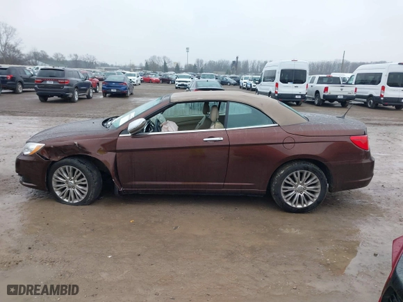 2012 Chrysler 200 Limited with VIN 1C3BCBFG2CN279463, listed as a IAAI auction lot 40891786 with 95,125 mi miles. Bid and sale history available at carsss.com. Image 14.