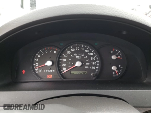 2005 Kia Sorento LX with VIN KNDJC733955452873, listed as a Copart auction lot 51777535 with 135,285 mi miles and Non Repairable. Bid and sale history available at carsss.com. Image 9.