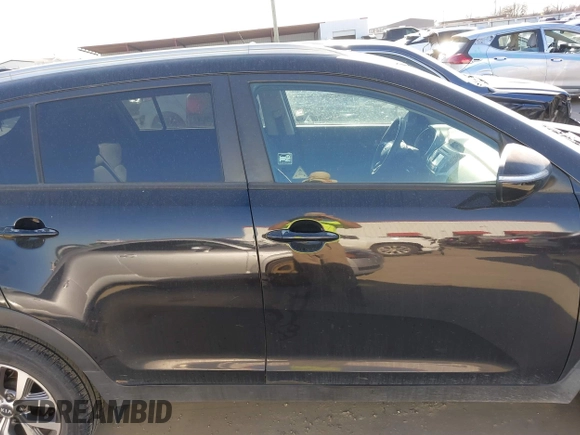 2014 Kia Sportage LX with VIN KNDPB3AC1E7656967, listed as a IAAI auction lot 41762343 with 139,040 mi miles and . Bid and sale history available at carsss.com. Image 13.