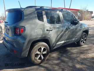 2021 Jeep Renegade Trailhawk z VIN ZACNJDC19MPN25411, wystawiony jako IAAI lot #41398000 z przebiegiem 45 678 mil mil oraz . Historia ofert i sprzedaży dostępna na DreamBid. Obrazek 4.