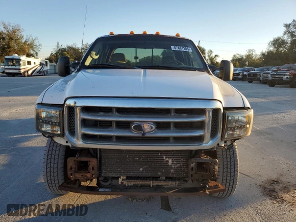 2003 Ford F-350 XL with VIN 1FTWW33PX3EB48649, listed as a Copart auction lot 87881305 with Not Provided miles and Non Repairable. Bid and sale history available at DreamBid. Image 5.