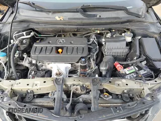 2013 Acura ILX z VIN 19VDE1F30DE000774, wystawiony jako IAAI lot #41791117 z przebiegiem 275 258 mil mil oraz . Historia ofert i sprzedaży dostępna na DreamBid. Obrazek 10.