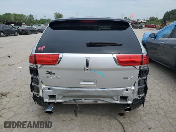 2014 Lincoln MKX with VIN 2LMDJ6JK4EBL05749, listed as a Copart auction lot 61123624 with 172,912 mi miles and Salvage Title. Bid and sale history available at carsss.com. Image 6.