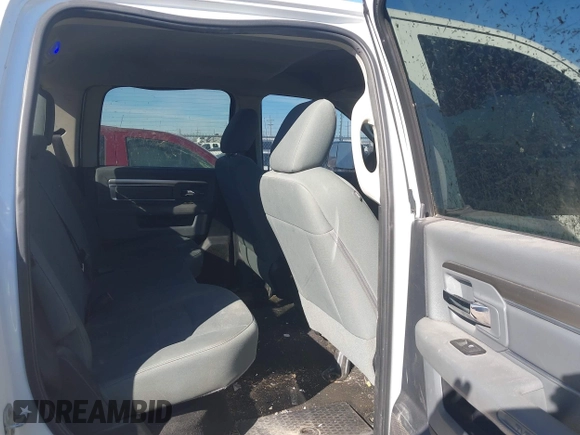 2015 Ram 2500 SLT with VIN 3C6UR5DL1FG623910, listed as a IAAI auction lot 41469020 with 139,877 mi miles. Bid and sale history available at carsss.com. Image 8.