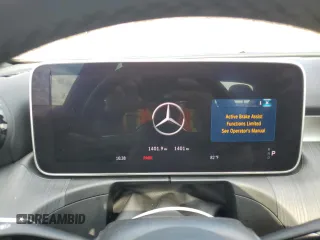 2025 Mercedes-Benz C 300 with VIN W1KAF4GBXSR252554, listed as a Copart auction lot 52370245 with 1,401 mi miles and Salvage Title. Bid and sale history available at DreamBid. Image 9.