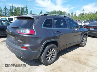2019 Jeep Cherokee Latitude Plus z VIN 1C4PJMLNXKD195563, wystawiony jako IAAI lot #42461618 z przebiegiem 78 603 mil mil oraz . Historia ofert i sprzedaży dostępna na DreamBid. Obrazek 4.