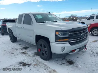 2018 Chevrolet Silverado 1500 LT with VIN 1GCVKREH1JZ117912, listed as a IAAI auction lot 41345368 with 90,602 mi miles. Bid and sale history available at carsss.com. Image 1.