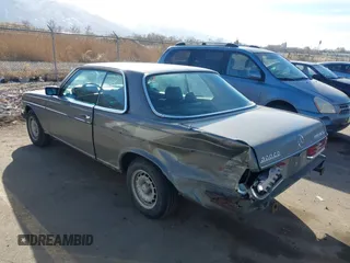 1983 Mercedes-Benz 300 with VIN WDBAB53A3DB003709, listed as a IAAI auction lot 41662930 with 301,467 mi miles and . Bid and sale history available at DreamBid. Image 3.
