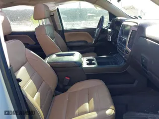 2018 GMC Sierra 1500 Denali with VIN 3GTU2PEC8JG519642, listed as a IAAI auction lot 41427185 with 111,596 mi miles. Bid and sale history available at carsss.com. Image 5.