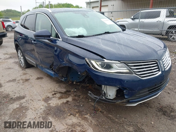 2018 Lincoln MKC Reserve z VIN 5LMCJ3D91JUL28728, wystawiony jako IAAI lot #42196869 z przebiegiem 60 541 mil mil oraz . Historia ofert i sprzedaży dostępna na DreamBid. Obrazek 1.
