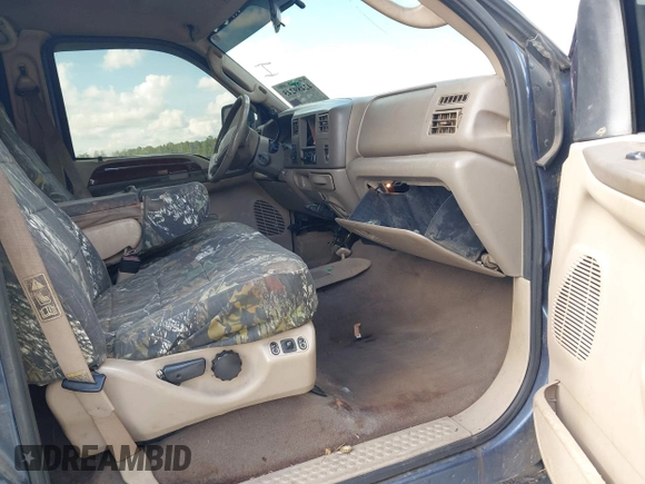 2004 Ford F-250 XL with VIN 1FTNW21P44EB35163, listed as a IAAI auction lot 42489245 with 319,621 mi miles and . Bid and sale history available at DreamBid. Image 5.