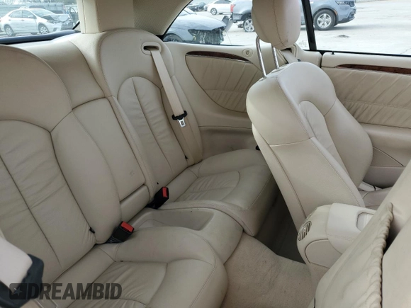2009 Mercedes-Benz CLK 350 z VIN WDBTK56F69T103711, wystawiony jako Copart lot #82188534 z przebiegiem 48 244 mil mil oraz Szkoda całkowita • Salvage title. Historia ofert i sprzedaży dostępna na DreamBid. Obrazek 10.