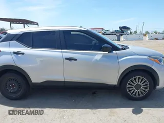 2020 Nissan Kicks S with VIN 3N1CP5BV6LL575146, listed as a IAAI auction lot 42101224 with 47,079 mi miles. Bid and sale history available at carsss.com. Image 13.