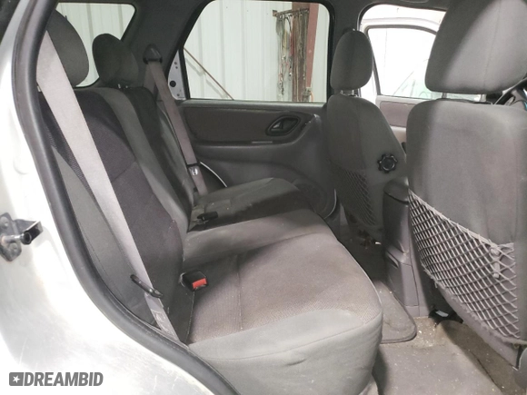 2002 Ford Escape XLT Choice with VIN 1FMYU04152KB96322, listed as a Copart auction lot 87939665 with 212,498 mi miles and Salvage Title. Bid and sale history available at carsss.com. Image 11.