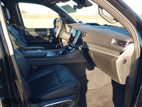 2023 Jeep Wagoneer Series II with VIN 1C4SJSBP2PS549290, listed as a IAAI auction lot 41034356 with 47,444 mi miles and . Bid and sale history available at DreamBid. Image 5.