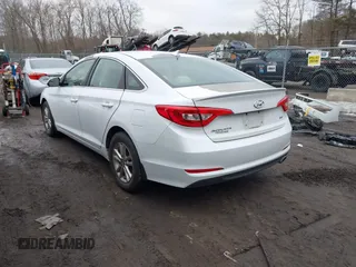 2016 Hyundai Sonata Eco z VIN 5NPE24AA7GH416557, wystawiony jako IAAI lot #41521264 z przebiegiem 119 909 mil mil oraz . Historia ofert i sprzedaży dostępna na DreamBid. Obrazek 3.
