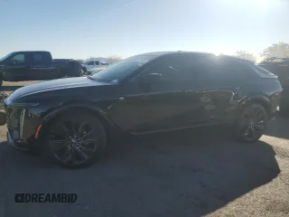 2024 Cadillac LYRIQ Sport z VIN 1GYKPWRL2RZ128893, wystawiony jako Copart lot #47378525 z przebiegiem 316 mil mil oraz Szkody całkowita. Historia ofert i sprzedaży dostępna na DreamBid. Obrazek 1.