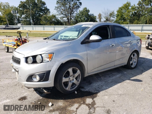 2014 Chevrolet Sonic LTZ z VIN 1G1JE5SB6E4215697, wystawiony jako Copart lot #70820024 z przebiegiem 166 414 mil mil oraz Szkoda całkowita • Salvage title. Historia ofert i sprzedaży dostępna na DreamBid. Obrazek 1.