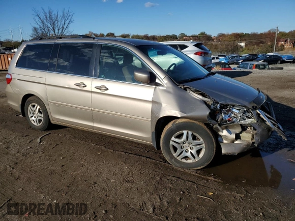 2005 Honda Odyssey EX z VIN 5FNRL384X5B420963, wystawiony jako Copart lot #50137915 z przebiegiem Nie podano mil oraz Nie do naprawy • Non repairable. Historia ofert i sprzedaży dostępna na DreamBid. Obrazek 7.