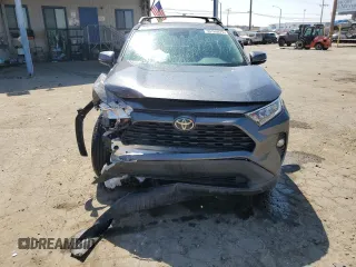 2020 Toyota RAV4 XLE with VIN 2T3W1RFV4LC044664, listed as a Copart auction lot 59163675 with 60,648 mi miles and Salvage title. Bid and sale history available at DreamBid. Image 5.