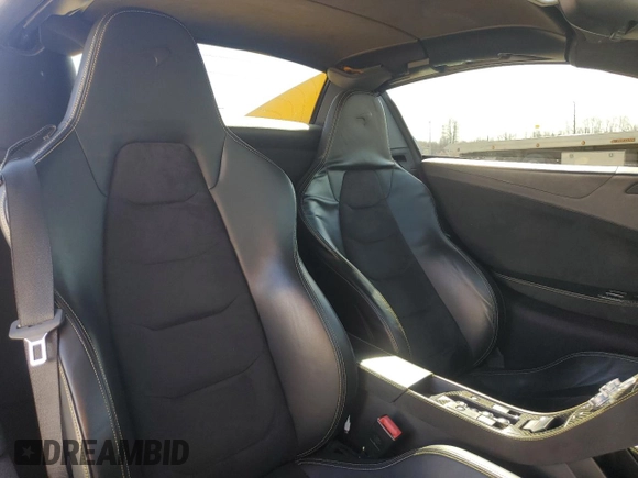 2016 McLaren 650S z VIN SBM11FAA6GW006251, wystawiony jako Copart lot #52177065 z przebiegiem 14 614 mil mil oraz Tytuł czysty. Historia ofert i sprzedaży dostępna na DreamBid. Obrazek 10.