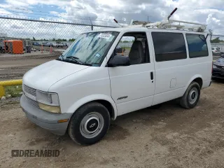 1998 Chevrolet Astro Cargo Van with VIN 1GCDM19W6WB178818, listed as a Copart auction lot 71222034 with 95,128 mi miles and Salvage Title. Bid and sale history available at carsss.com. Image 1.