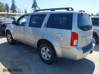 2008 Nissan Pathfinder LE with VIN 5N1AR18B98C624083, listed as a IAAI auction lot 42069981 with 163,678 mi miles. Bid and sale history available at carsss.com. Image 3.