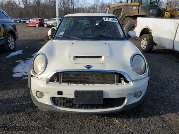 2008 MINI Cooper Hardtop S with VIN WMWMF73558TV38328, listed as a Copart auction lot 47274555 with NaN miles and Clean Title. Bid and sale history available at carsss.com. Image 5.