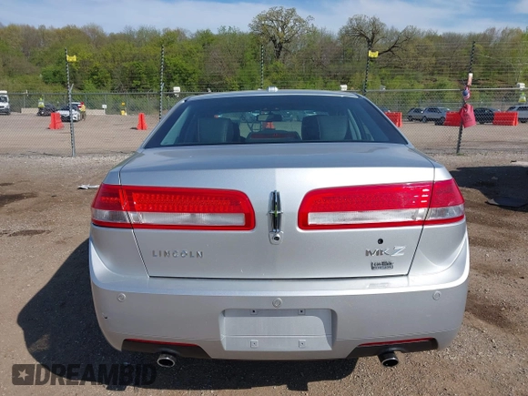2011 Lincoln MKZ with VIN 3LNHL2GC1BR754870, listed as a IAAI auction lot 42220451 with 143,922 mi miles and . Bid and sale history available at DreamBid. Image 15.