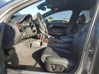 2017 Audi A8 z VIN WAU44AFD0HN010187, wystawiony jako Copart lot #54186365 z przebiegiem 78 095 mil mil oraz Szkody całkowita. Historia ofert i sprzedaży dostępna na DreamBid. Obrazek 7.