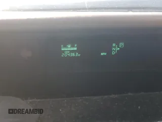 2005 Toyota Prius with VIN JTDKB20U253010472, listed as a Copart auction lot 55690005 with 204,363 mi miles and Salvage Title. Bid and sale history available at DreamBid. Image 9.