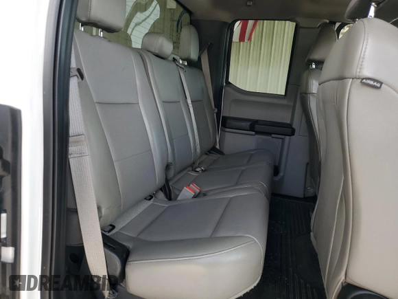 2018 Ford F-250 XL z VIN 1FT7X2B67JEC21168, wystawiony jako Copart lot #51764265 z przebiegiem 203 181 mil mil oraz Szkoda całkowita • Salvage title. Historia ofert i sprzedaży dostępna na DreamBid. Obrazek 10.