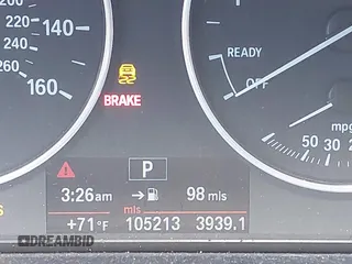 2013 BMW 3 Series 320i с VIN WBA3B1C57DK128344, выставлен на аукционе IAAI как лот 42259273 с пробегом 105 213 миль миль и . История ставок и продаж доступна на DreamBid. Изображение 15.