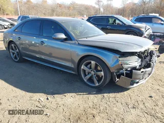 2018 Audi A8 L with VIN WAU44AFD5JN000471, listed as a IAAI auction lot 40785370 with 72,088 mi miles. Bid and sale history available at carsss.com. Image 1.
