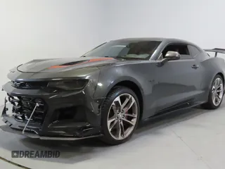 2017 Chevrolet Camaro 2SS with VIN 1G1FH1R72H0104566, listed as a Copart auction lot 53739135 with 34,549 mi miles and Salvage Title. Bid and sale history available at carsss.com. Image 2.
