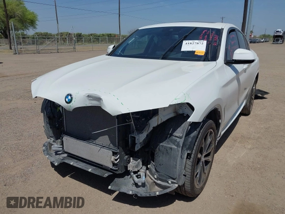 2025 BMW X4 xDrive30i z VIN 5UX33DT05S9X68660, wystawiony jako IAAI lot #41827872 z przebiegiem 8 020 mil mil oraz . Historia ofert i sprzedaży dostępna na DreamBid. Obrazek 2.