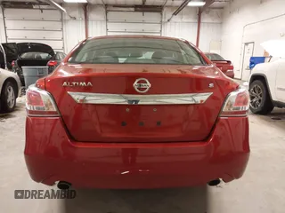 2015 Nissan Altima 2.5 SV with VIN 1N4AL3APXFC117008, listed as a IAAI auction lot 41938241 with 121,549 mi miles. Bid and sale history available at carsss.com. Image 17.