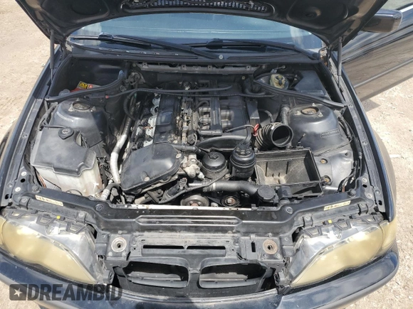 2002 BMW 3 Series 330i with VIN WBAEV53472KM01777, listed as a Copart auction lot 70984764 with 105,293 mi miles and Salvage Title. Bid and sale history available at carsss.com. Image 12.