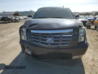 2008 Cadillac Escalade z VIN 1GYFK63808R180204, wystawiony jako Copart lot #55704295 z przebiegiem 156 101 mil mil oraz Szkoda całkowita • Salvage title. Historia ofert i sprzedaży dostępna na DreamBid. Obrazek 5.
