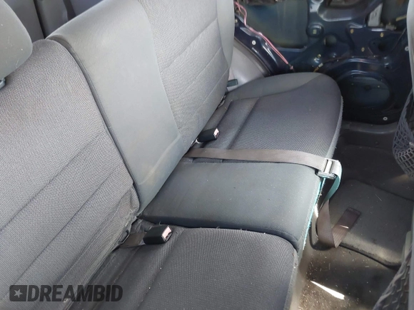 2002 Ford Escape XLT z VIN 1FMCU03192KA63624, wystawiony jako IAAI lot #42545147 z przebiegiem 189 522 mil mil oraz . Historia ofert i sprzedaży dostępna na DreamBid. Obrazek 8.