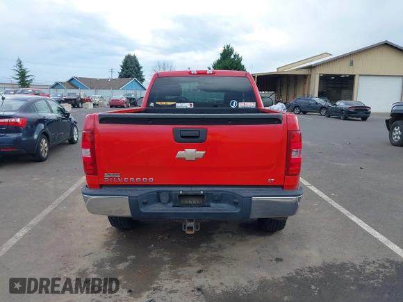 2008 Chevrolet Silverado 1500 Work Truck with VIN 1GCEK14C28Z222007, listed as a IAAI auction lot 41878668 with 186,754 mi miles. Bid and sale history available at carsss.com. Image 17.