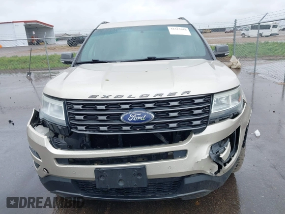 2017 Ford Explorer XLT с VIN 1FM5K8D82HGB13073, выставлен на аукционе IAAI как лот 42315648 с пробегом 86 845 миль миль и . История ставок и продаж доступна на DreamBid. Изображение 12.