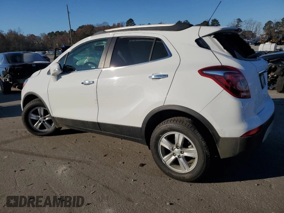 2020 Buick Encore Essence z VIN KL4CJGSB7LB069627, wystawiony jako Copart lot #85855744 z przebiegiem 116 304 mil mil oraz Szkody całkowita. Historia ofert i sprzedaży dostępna na DreamBid. Obrazek 2.