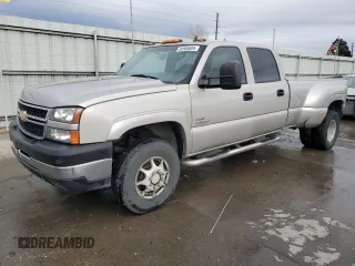 2006 Chevrolet Silverado 3500 DRW LT1 with VIN 1GCJK33D46F154523, listed as a Copart auction lot 84960604 with 250,982 mi miles and Salvage Title. Bid and sale history available at carsss.com. Image 1.