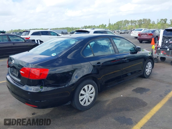2012 Volkswagen Jetta Sedan S w/Sunroof with VIN 3VW2K7AJ2CM380329, listed as a IAAI auction lot 41952314 with 138,906 mi miles. Bid and sale history available at carsss.com. Image 4.