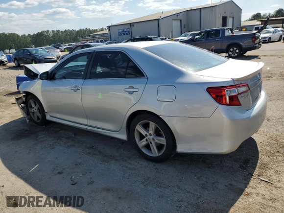 2014 Toyota Camry L with VIN 4T1BF1FK1EU841049, listed as a Copart auction lot 51947985 with 138,129 mi miles and Salvage Title. Bid and sale history available at carsss.com. Image 2.