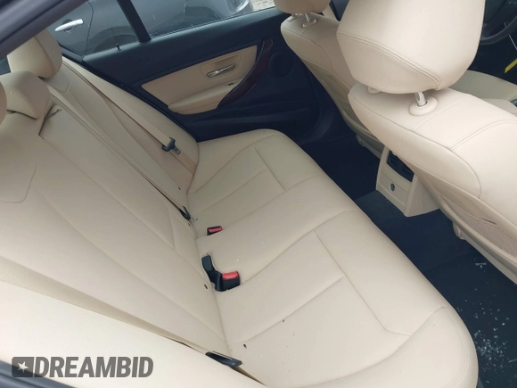 2018 BMW 3 Series 320i with VIN WBA8E1G51JNU92342, listed as a IAAI auction lot 41641934 with 27,477 mi miles. Bid and sale history available at carsss.com. Image 8.