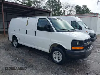 2008 Chevrolet Express Cargo Van with VIN 1GCGG25C681175724, listed as a IAAI auction lot 41696996 with 201,312 mi miles. Bid and sale history available at carsss.com. Image 1.