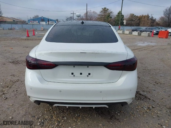 2018 Infiniti Q50 RED SPORT 400 with VIN JN1FV7ARXJM481860, listed as a IAAI auction lot 41200455 with 35,333 mi miles. Bid and sale history available at carsss.com. Image 16.